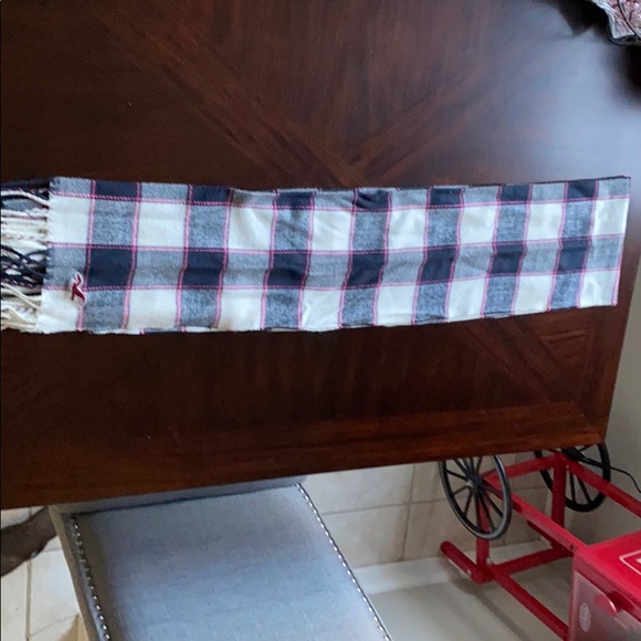 Hollister Accessories - Hollister scarf Hollister Accessories - Hollister scarf